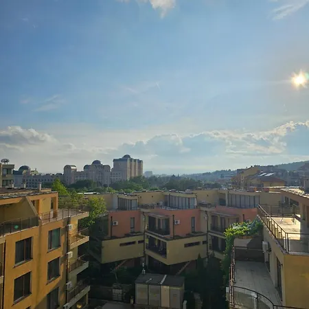 таунхаус с шикарной террасой * スヴェティ・ヴラス