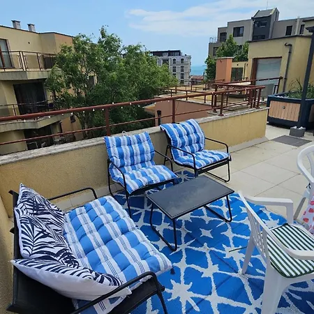 таунхаус с шикарной террасой * スヴェティ・ヴラス