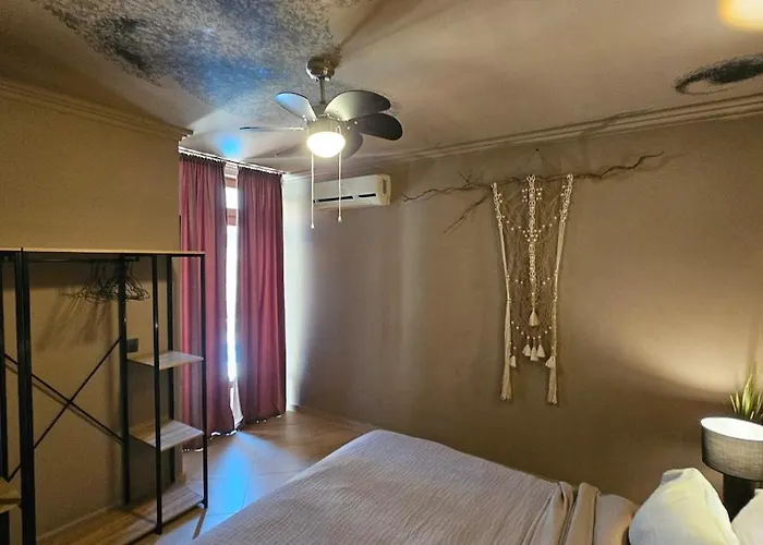 таунхаус с шикарной террасой סבטי ולאס